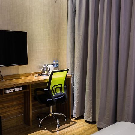 Hengchao Holiday Hotel Guangzhou Bagian luar foto